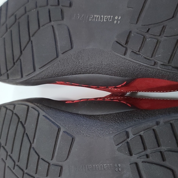 Naturalizer red clogs / mules - Picture 9 of 9